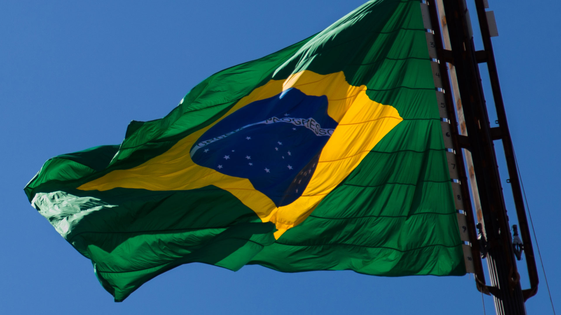 Vale a pena investir no Tesouro Direto? 