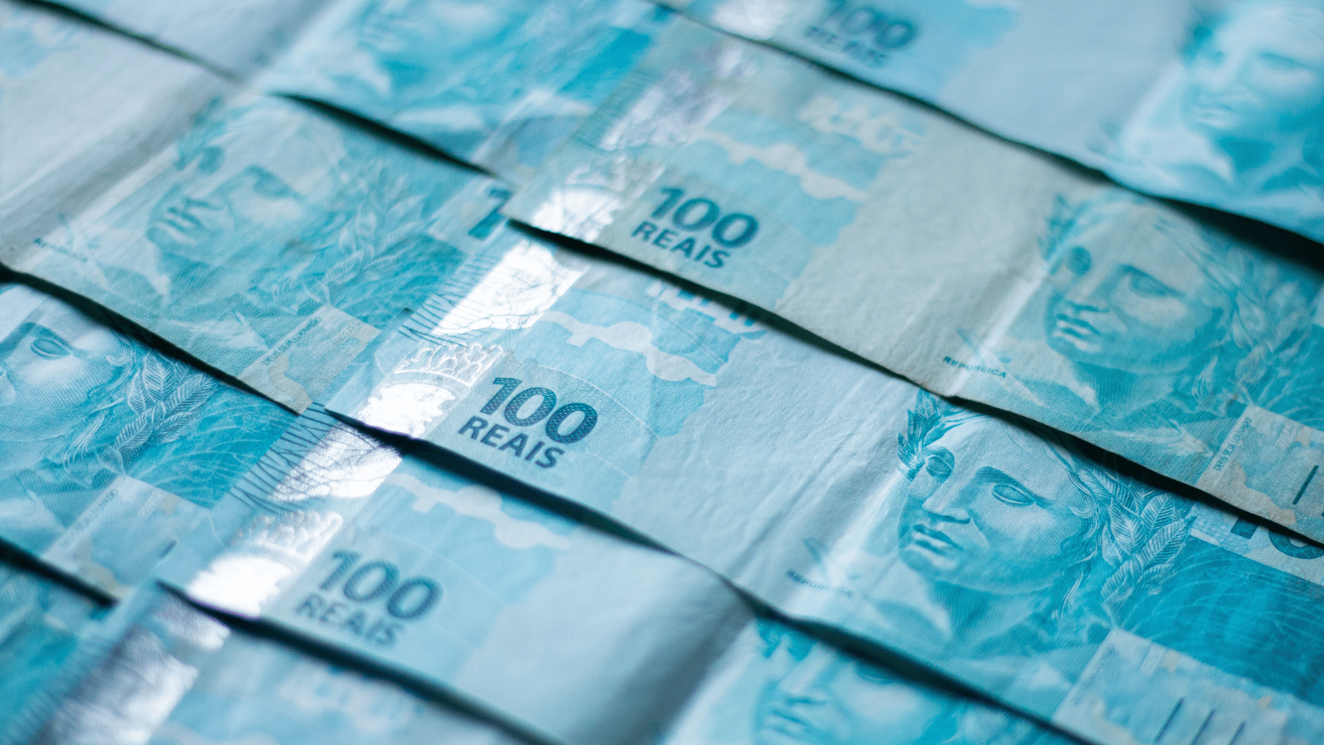 Quanto rende 100 mil por mês no CDB da Genial vinculado ao CDI?